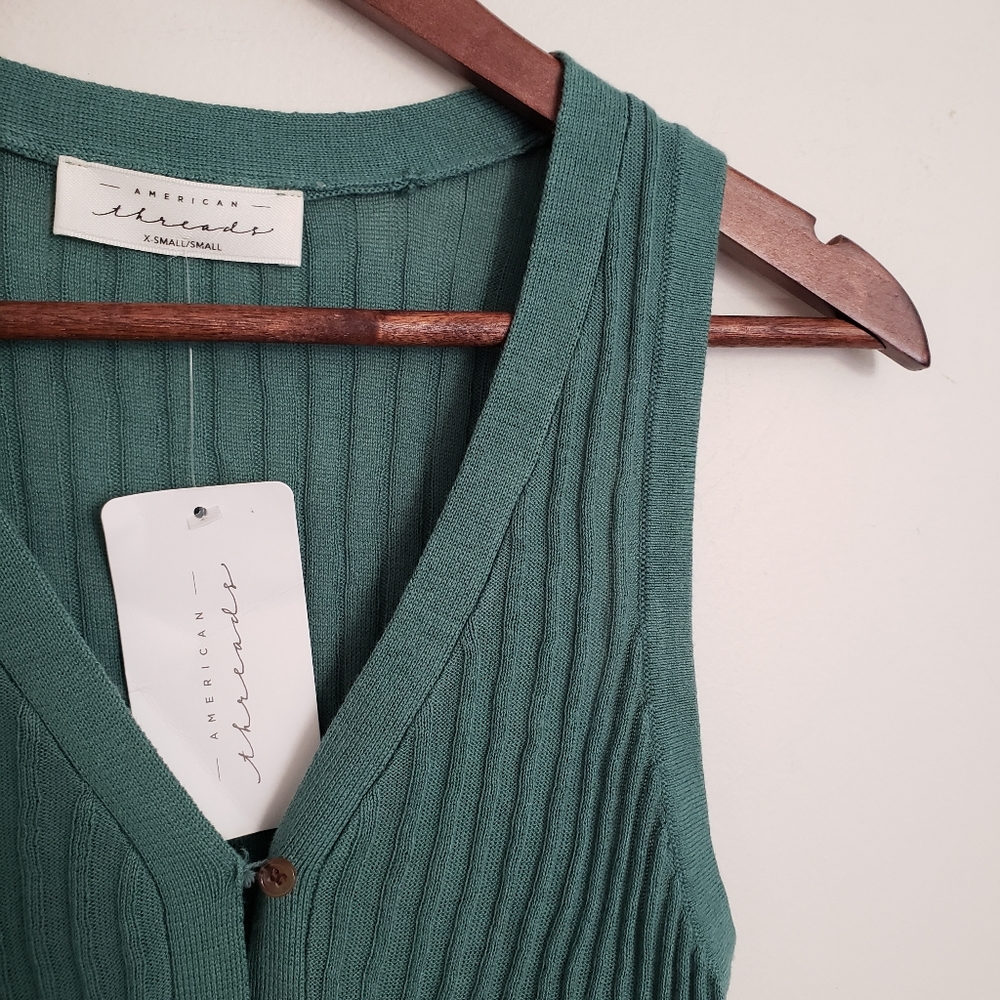 American Threads Teal Ribbed Button-Front Crop Top - Picture 3 of 8